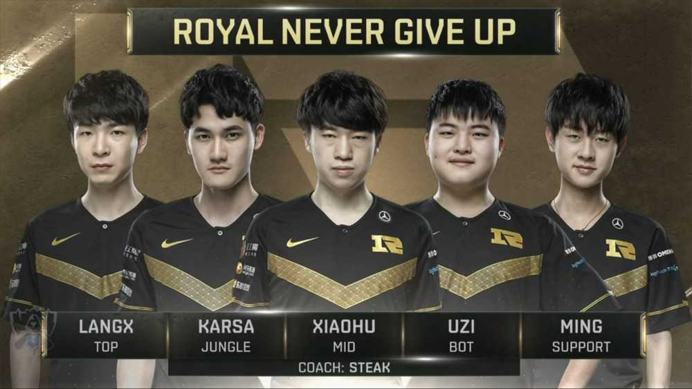 包含Karsa连续二十场比赛得分超过比赛规则变更,曼联不断突破!赛场气氛高涨的词条 包含Karsa连续二十场比赛得分超过比赛规则变更,曼联不断突破!赛场气氛高涨的词条